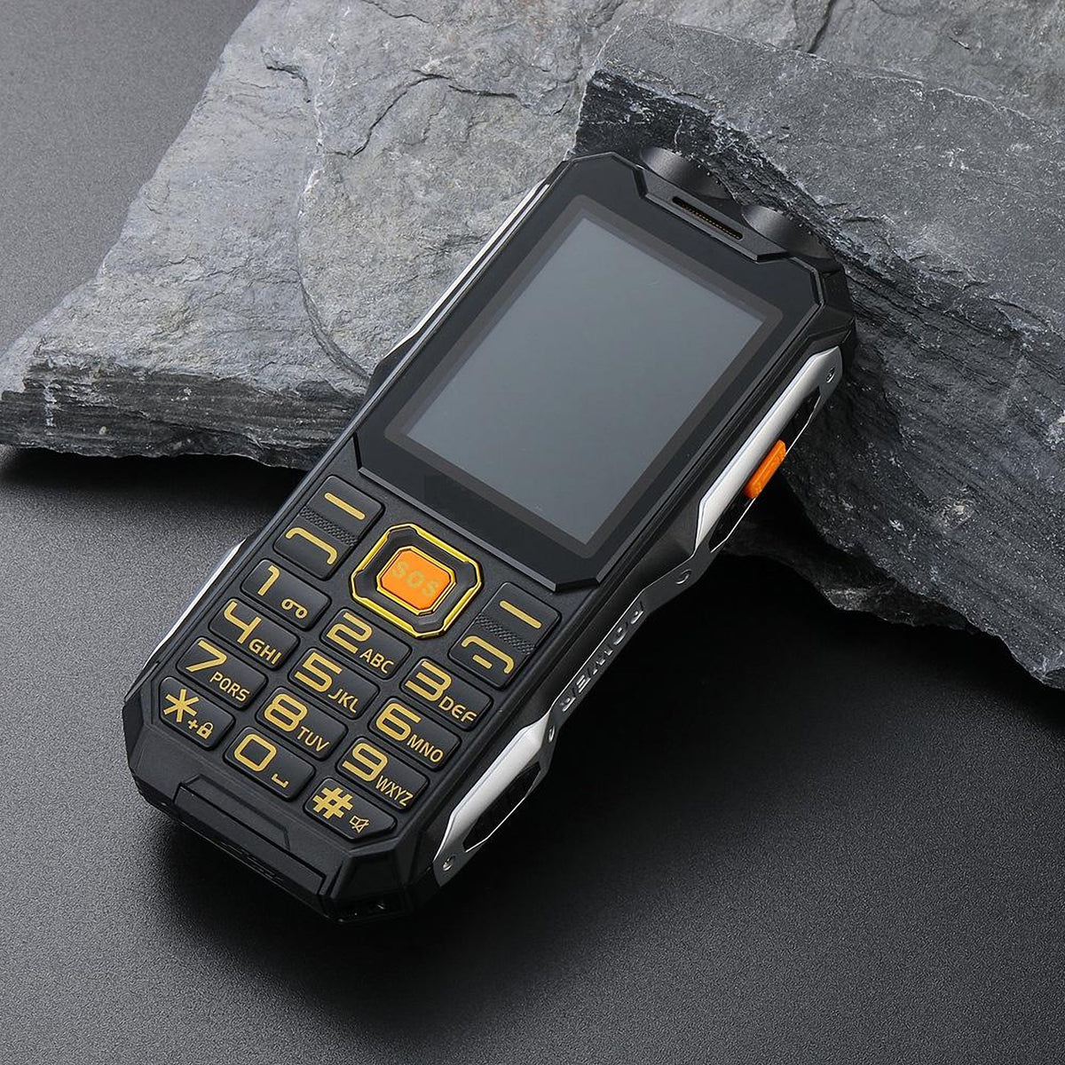 Telefon Robust cu Font Mare, Voce Puternică și Timp de Așteptare Lung, pentru Vârstnici