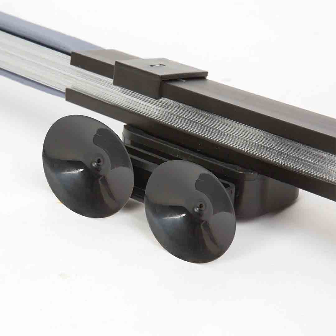 Copertină Parasolar Auto Retractabilă cu Ventuze – Protejează Interiorul de Soare și Decolorare