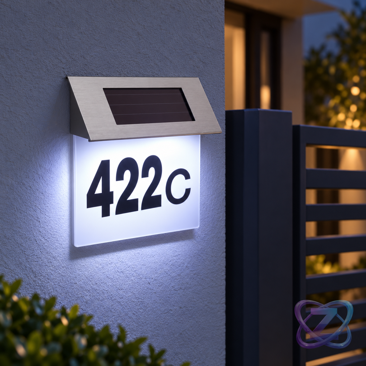 Numar de casa din inox, cu iluminare LED si alimentare solara – în utilizare