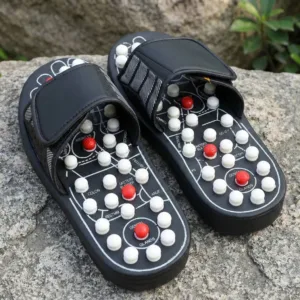 Papuci de masaj pentru picioare cu 41 de insertii, relaxare eficientă, mărimea 38/39, culoare neagră