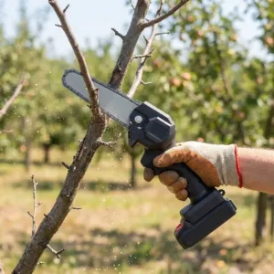 Mini Fierăstrău Electric Portabil 36V, 1080W – Set Complet cu 2 Acumulatori, 2 Lame și 2 Lanțuri (Cadou Inclus), Viteză 6 m/s și Trusă de Depozitare: Putere Industrială și Manevrabilitate pentru Grădinărit și Proiecte DIY