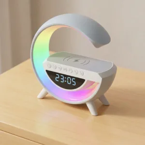 Boxă Bluetooth Multifuncțională 3 în 1 – Lampa LED RGB, Încărcător Wireless Telefon, Redare Bluetooth/AUX/USB/MicroSD, Radio FM, Alb